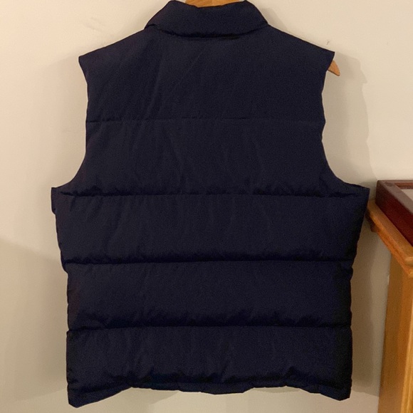 LANDS END PUFFER VEST - Picture 2 of 2